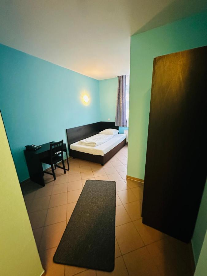 Angel Hotel Frankfurt am Main Dış mekan fotoğraf