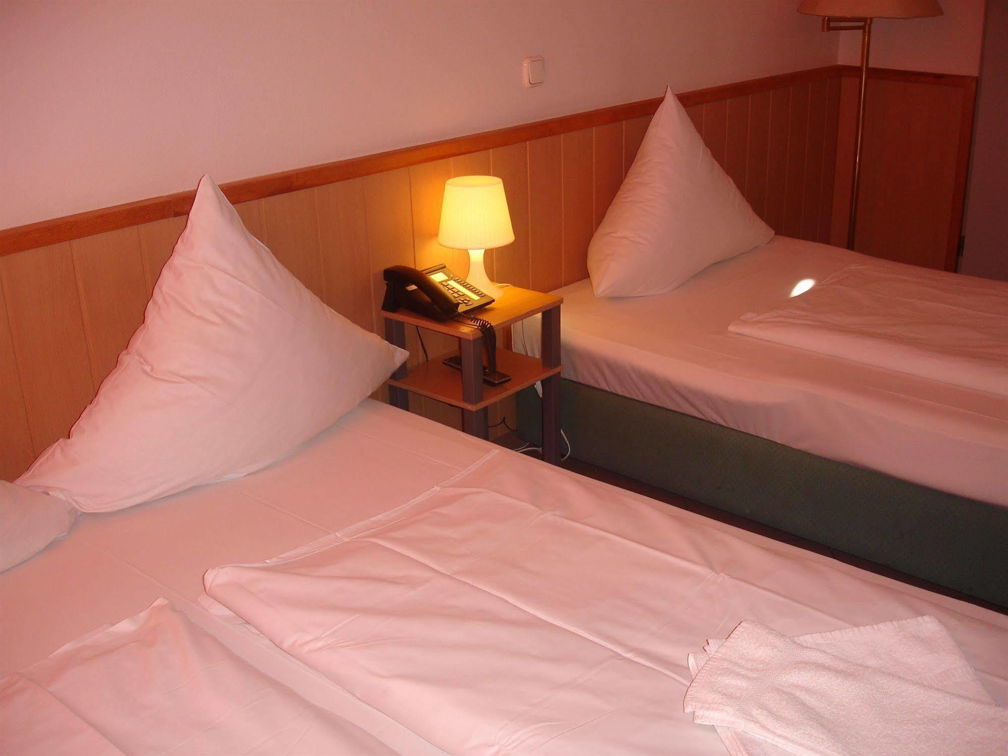 Angel Hotel Frankfurt am Main Dış mekan fotoğraf